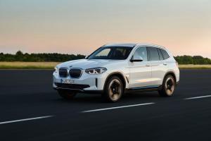 BMW iX3 2020 года