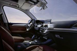 BMW iX3 2020 года