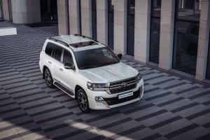 Обновленной для России Toyota Land Cruiser 200 не страшны угоны