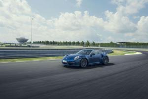 Porsche 911 Turbo 2020 года