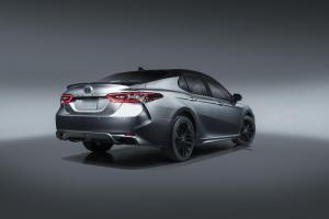 Toyota Camry Hybrid XSE 2020 года
