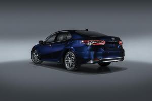 Toyota Camry XLE 2020 года