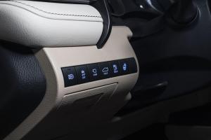 Toyota Camry XLE 2020 года