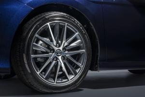 Toyota Camry XLE 2020 года