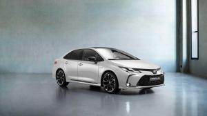 Toyota Corolla Hybrid Sedan GR Sport 2020 года