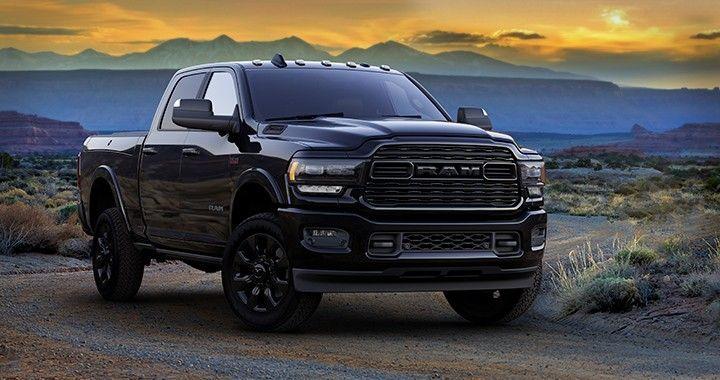 Отделение Ram представило черные пикапы Heavy Duty