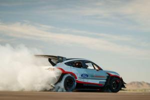Ford Mustang Mach-E 1400 Prototype 2020 года