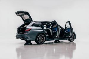 Спецверсия 340i xDrive Touring First Edition от BMW создана для привлечения внимания