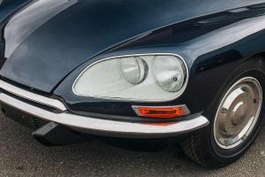 Citroen DS21 Decapotable Coachwork by Henry Chapron 1970 года, Silverstone Auctions