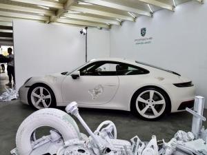 Porsche 911 Carrera 4S Crystal Eroded Art Car by Daniel Arsham 2020 года