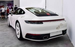 Porsche 911 Carrera 4S Crystal Eroded Art Car by Daniel Arsham 2020 года