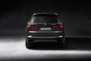 BMW X7 M50i Edition Dark Shadow 2020 года