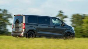 Opel Zafira Life is 3 Black Phantom by Irmscher 2020 года