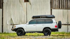 Lexus LX470 Overland Modified 2005 года, Bring a Trailer