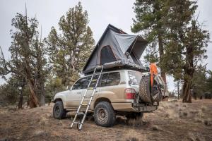 Lexus LX470 Overland Modified 2005 года, Bring a Trailer