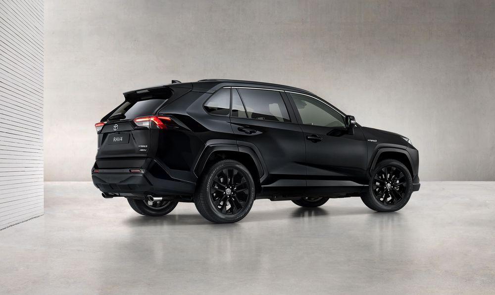 Toyota RAV4 Hybrid Black Edition 2020 года