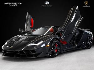 На продажу выставлен родстер Lamborghini Centenario в глянцевой карбоновой отделке