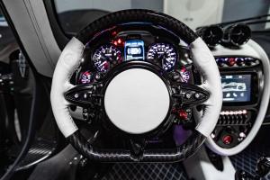 Pagani Huayra Roadster 2018 года