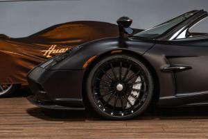 Pagani Huayra Roadster 2018 года