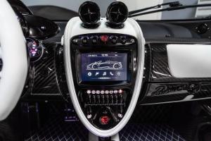 Pagani Huayra Roadster 2018 года