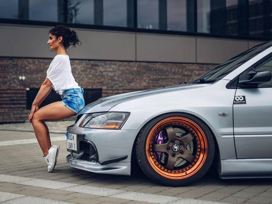 Посмотрите на редкий универсал Mitsubishi Evo IX