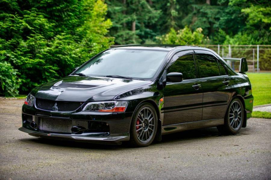 Покупка Mitsubishi Lancer Evolution IX станет неплохим вложением на будущее