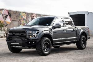 F-150 VelociRaptor 500 2017 года от Hennessey привлекает внимание