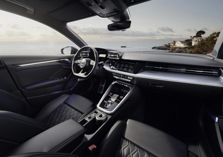 Представлены спортивные Audi S3 в кузове седан и хэтчбек