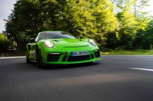 Porsche 911 GT2 RS MR