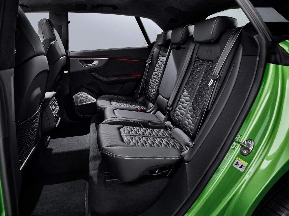 Audi RS Q8 салон