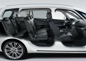 салон Opel Zafira 2016–19