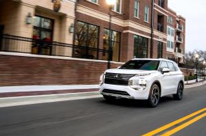 Mitsubishi Outlander четвертого поколения