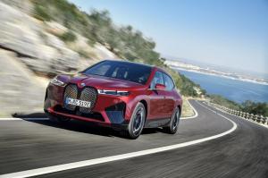 новый BMW iX xDrive50 