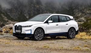 новый BMW iX xDrive50 