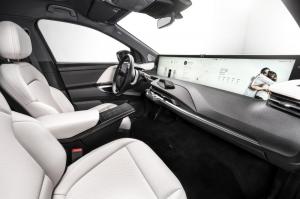 панель приборов Byton M-Byte