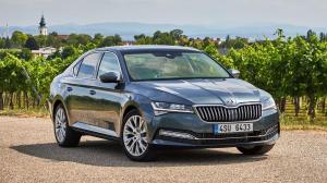 Skoda Superb третий