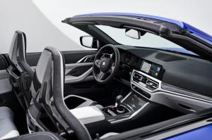 интерьер BMW M4 Competition