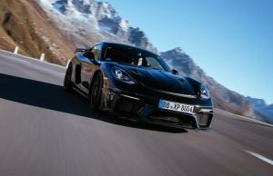 Испытания нового, мощного спорткара Porsche Cayman GT4 RS