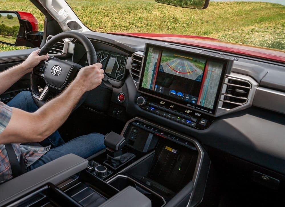 Новая мультимедиа для Toyota