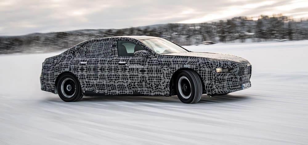 BMW i7 испытания холодом нового седана