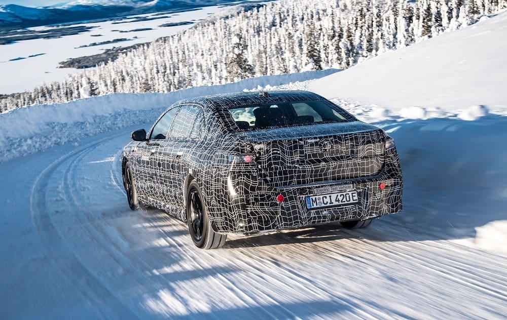 испытания BMW i7