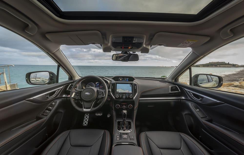 интерьер Subaru XV e-Boxer