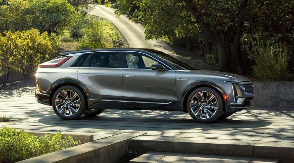 внешний вид Cadillac Lyriq 2022