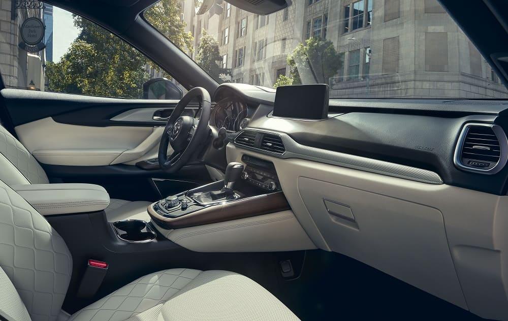 интерьер Mazda CX-9