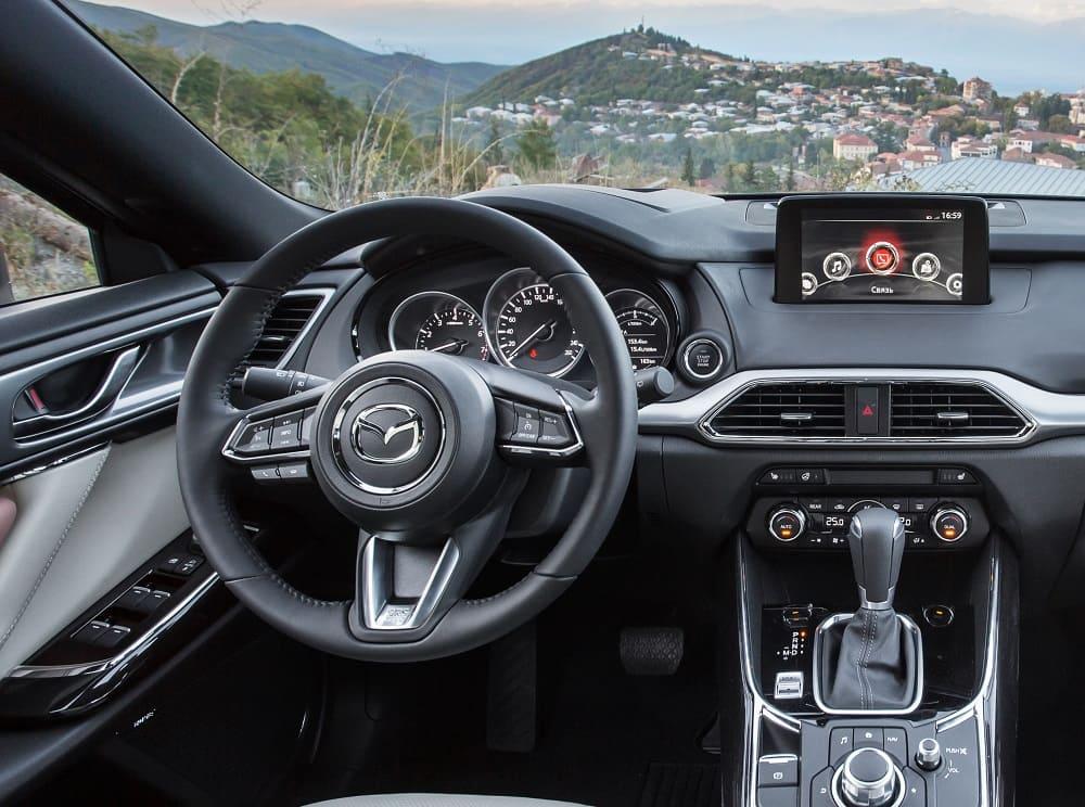 приборная панель Mazda CX-9