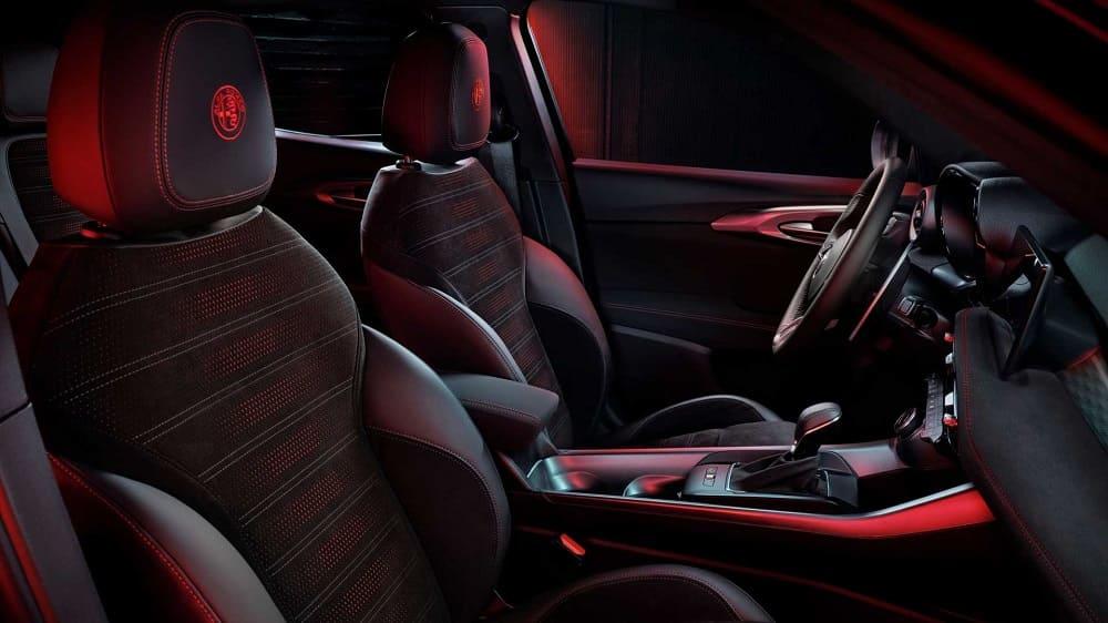салон Alfa Romeo Tonale Hybrid