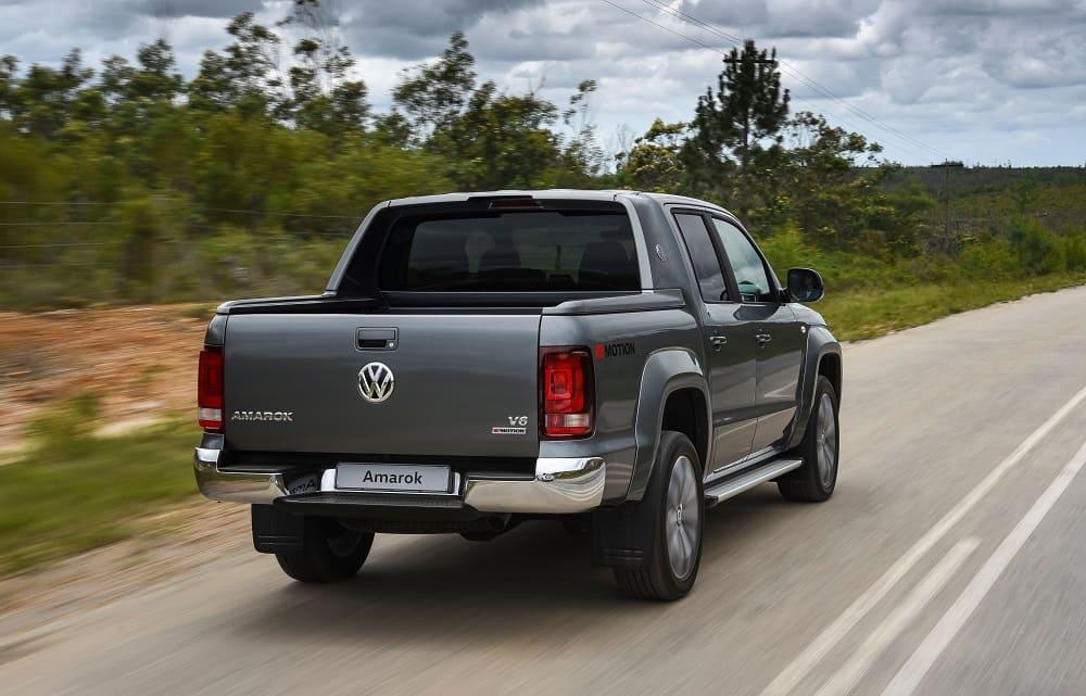 VW Amarok 2020 сзади