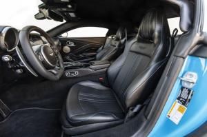 салон бронированного Aston Martin Vantage