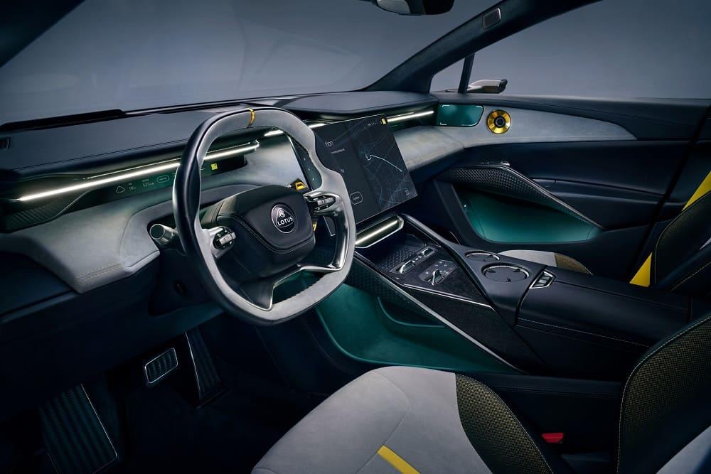 Электрический кроссовер Lotus Eletre интерьер