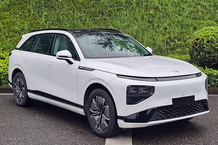 Электрический кроссовер XPeng G9 с запасом хода 700 км